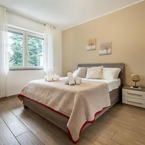 https://apt-la-casa-di-adelina-vicino-mxp-e-rho-fiera.italymilanhotels.net